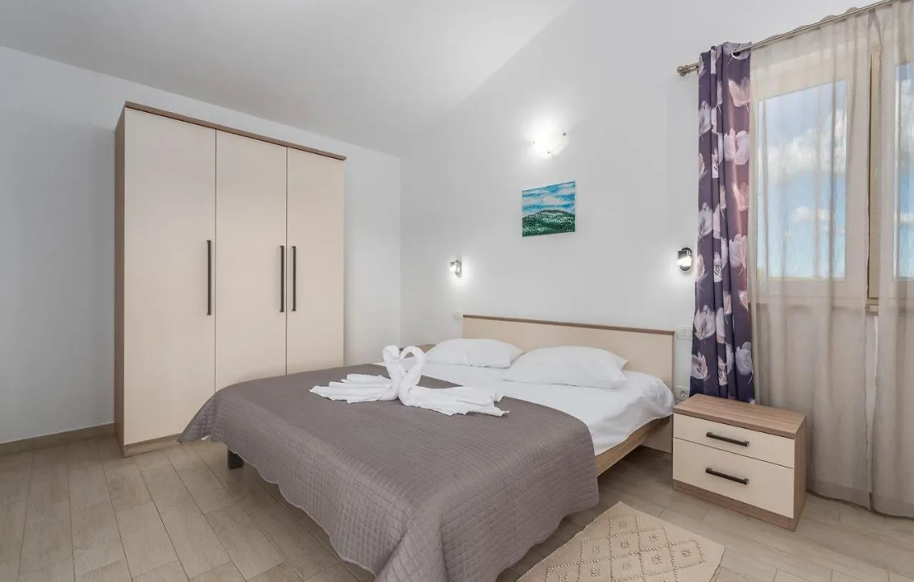 Villa Melli Vižinada 0*,